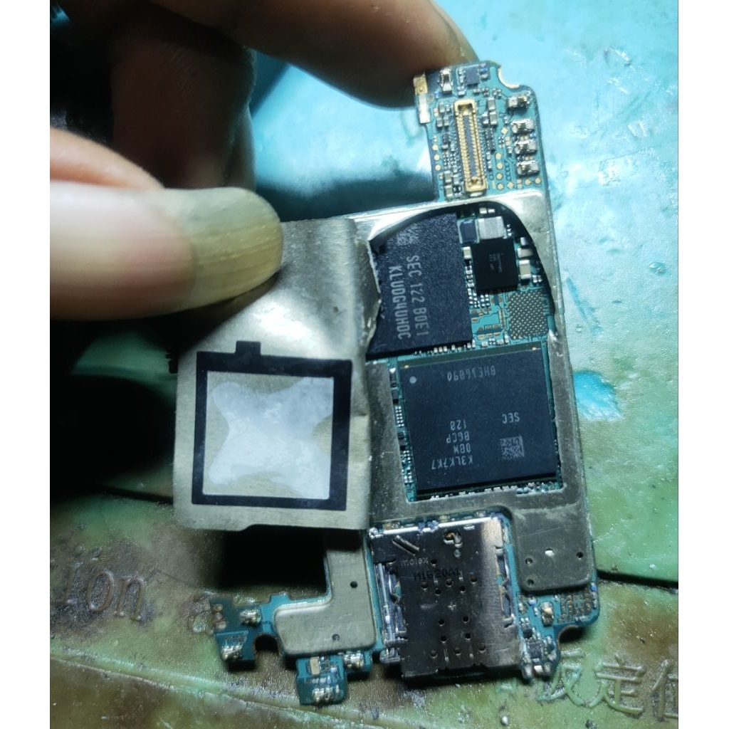 Samsung flip 3 bahan ram+cpu+ufs lem.