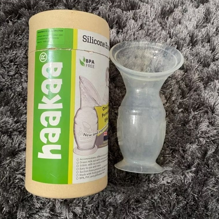 Preloved Haakaa Generation 2 Silicone Breast Pump with Suction Base