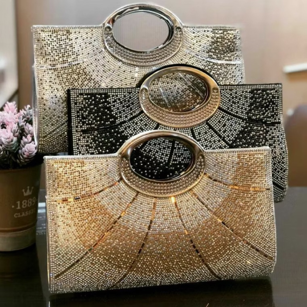 Tas pesta clutch mewah