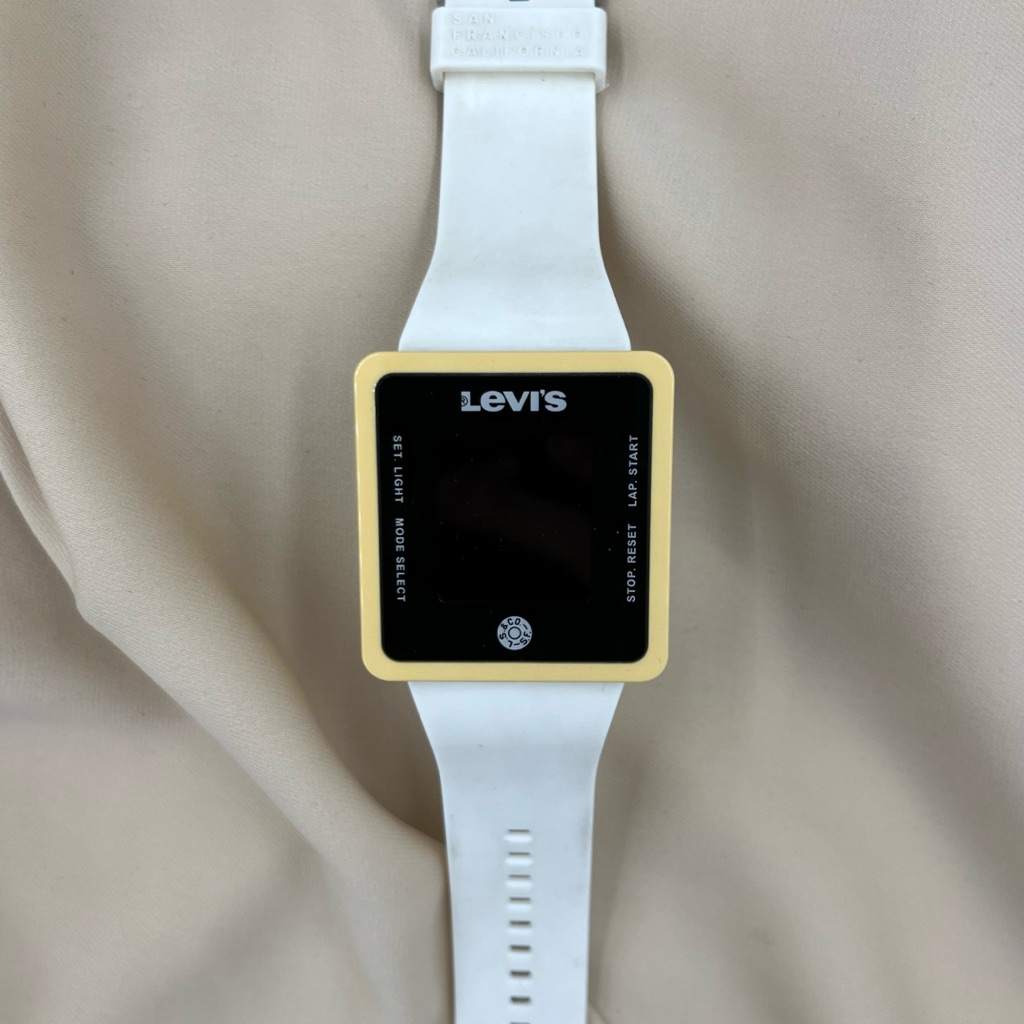 Jam Tangan Levis Unisex LTH0801 Digital