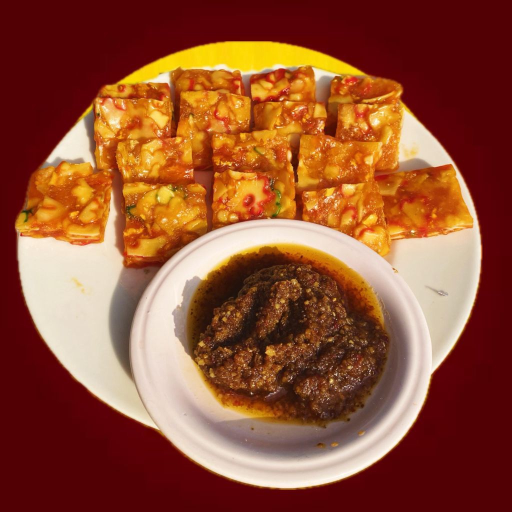 

CIPUK EMPUK free SAMBAL KACANG isi 16 pcs