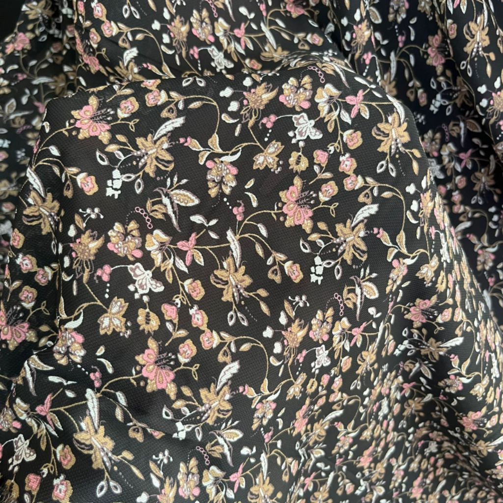 Kain ceruty  motif bunga kecil / kain seruti bahan kebaya /bahan gamis