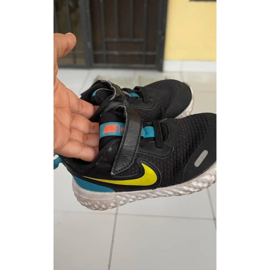 preloved sepatu anak laki laki nike