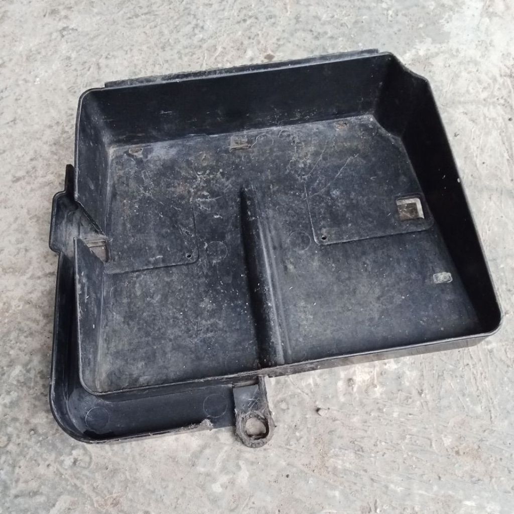 Bagasi tool kit Astrea 800