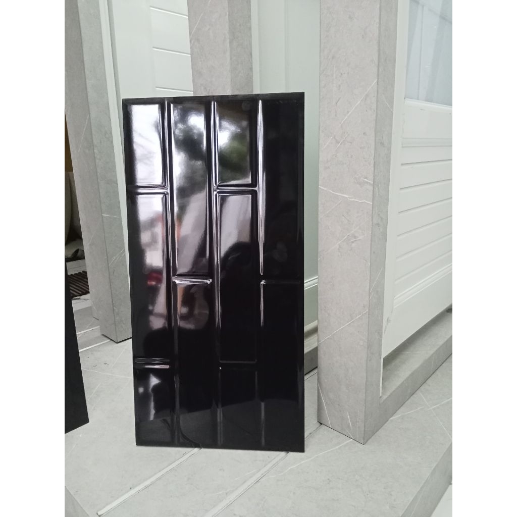Keramik dinding Cerny black KIA 30 x 60