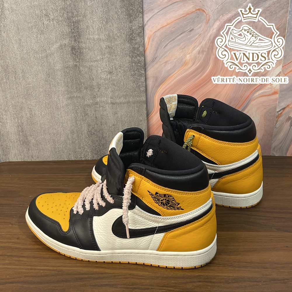 Sneakers Nike Air Jordan 1 Retro High Taxi Yellow Ukuran EU 45 US 11 - Sepatu kondisi VNDS Original