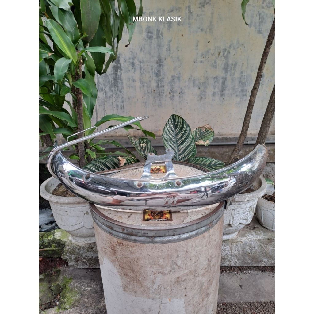 spakbor depan gl100 gl125 platina ORIGINAL spakbor depan honda gl100 gl125 spakbor gl100 platina