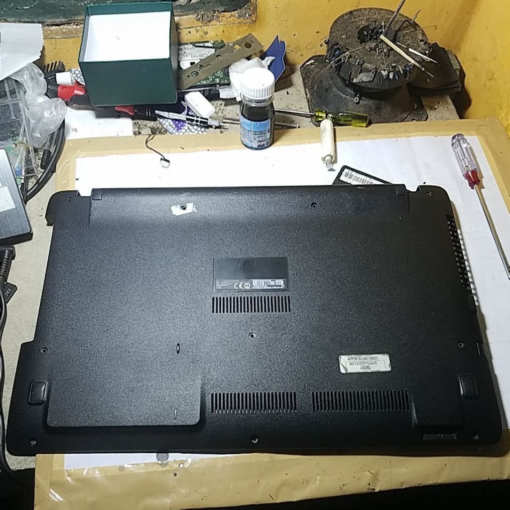 original kesing casing cover mesin mobo motherboard bawah Asus X550ZE X550D X550DP X550LD X750DP K55