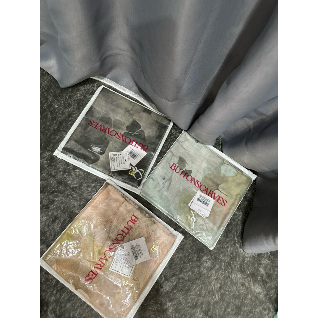 New as is Buttonscarves Ginkgo Series in Buttercream, Chestnut, Jelly Grass, Mochi