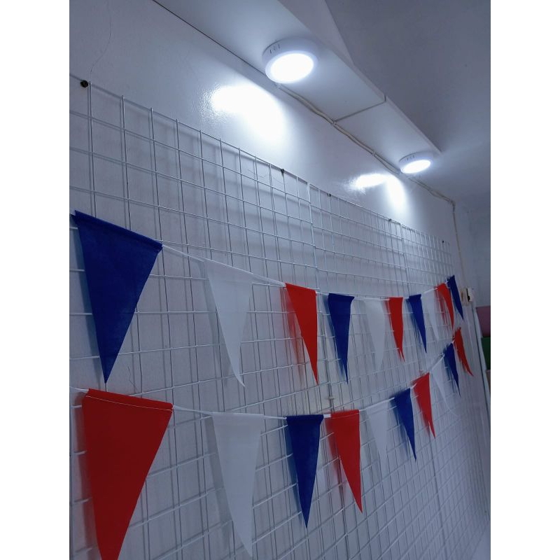 Banner flag segitiga merah putih biru, umbul- umbul segitiga merah putih biru