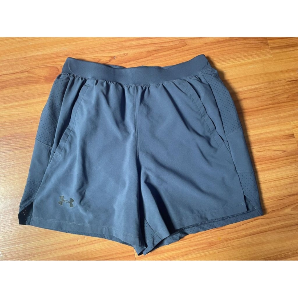 CELANA RUNNING SPORT UNDER ARMOR LOUNCH POCKET ZIPPER ORIGINAL