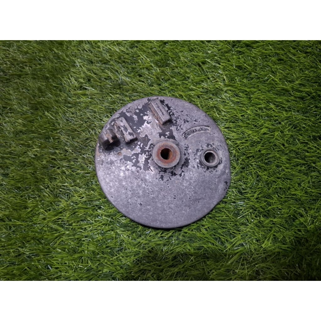 tutup kampas tromol depan kawasaki binter ke125 ke 125 original