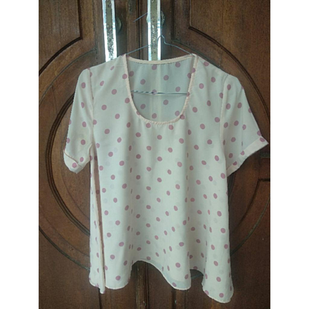 Blouse / Baju Atasan Wanita motif polkadot