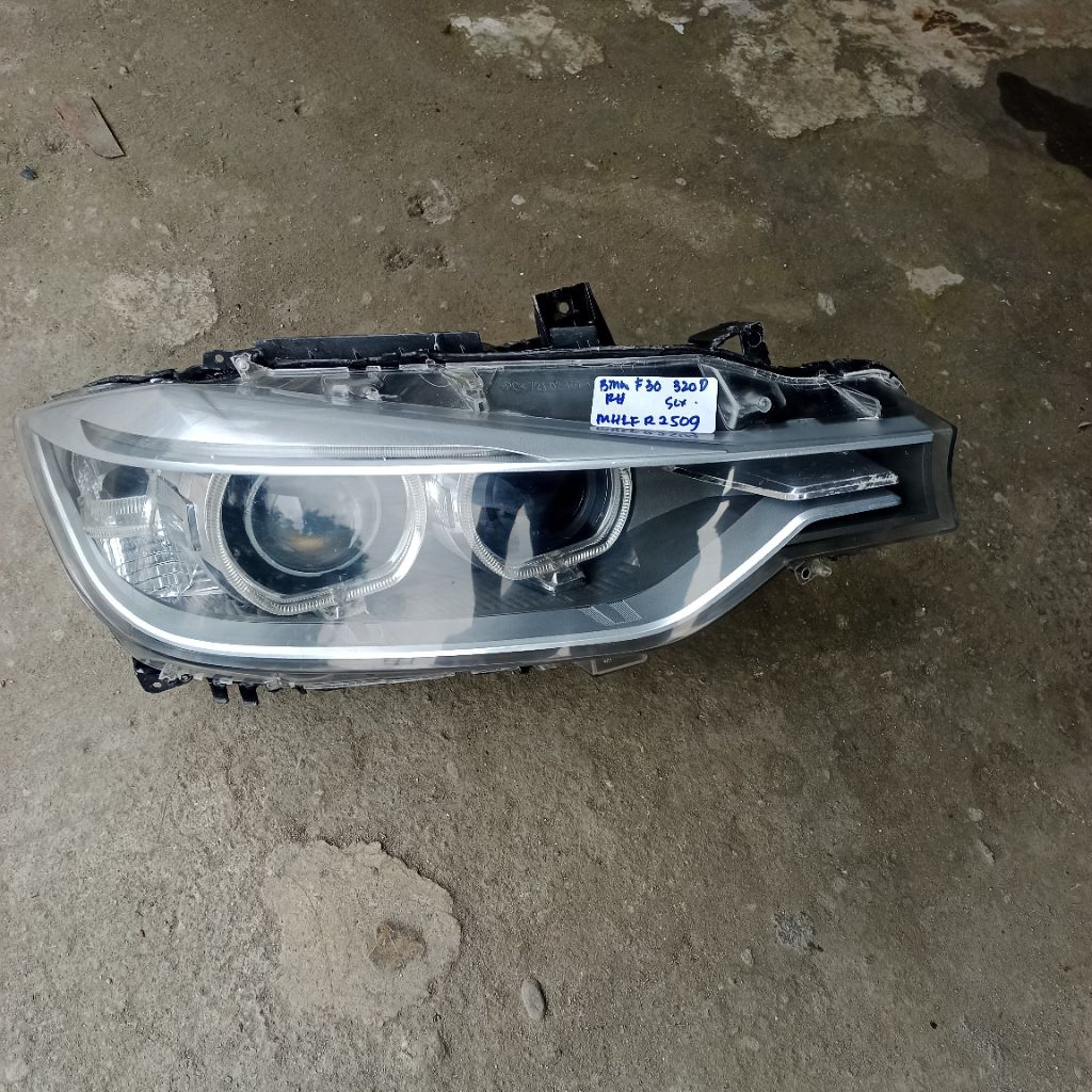 headlamp BMW F30 kanan