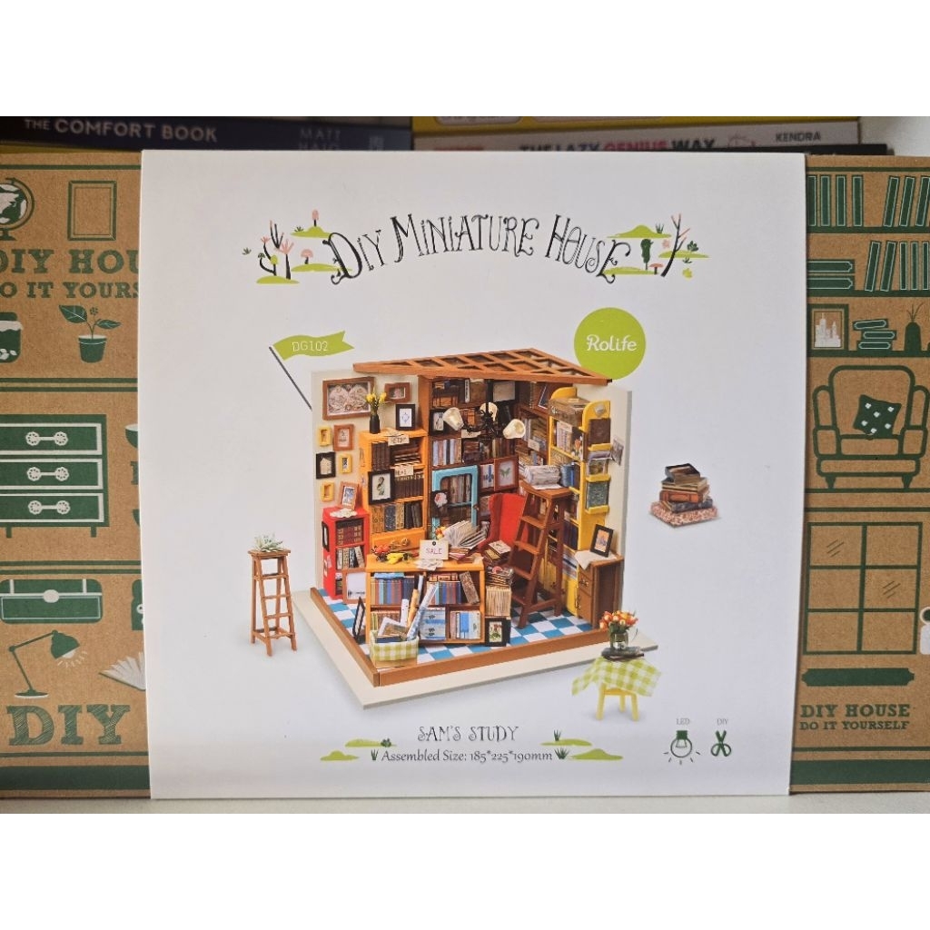 DIY Rolife Miniature House Robotime Rolife Sam's Study DG102
