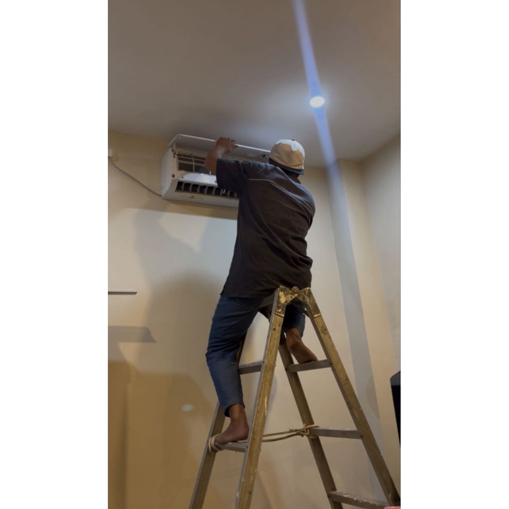 Jasa service / cuci ac bekasi