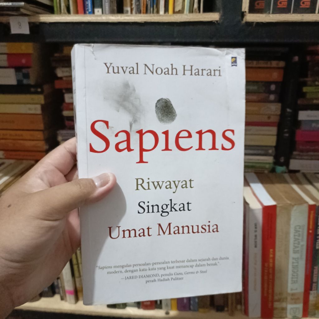 Sapiens: Riwayat Singkat Umat Manusia by Yuval Noah Harari (Preloved Original)