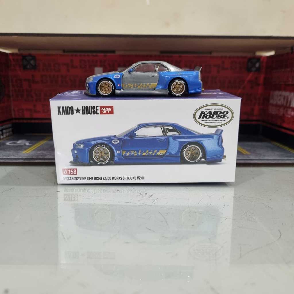 KHMG158 Nissan Skyline GT-R (R34) Kaido Works Shinjuku V2 CHASE (Error)