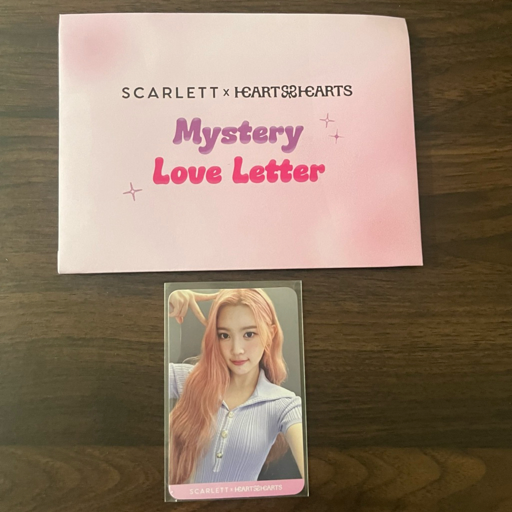 Scarlett x Hearts2Hearts H2H Photocard