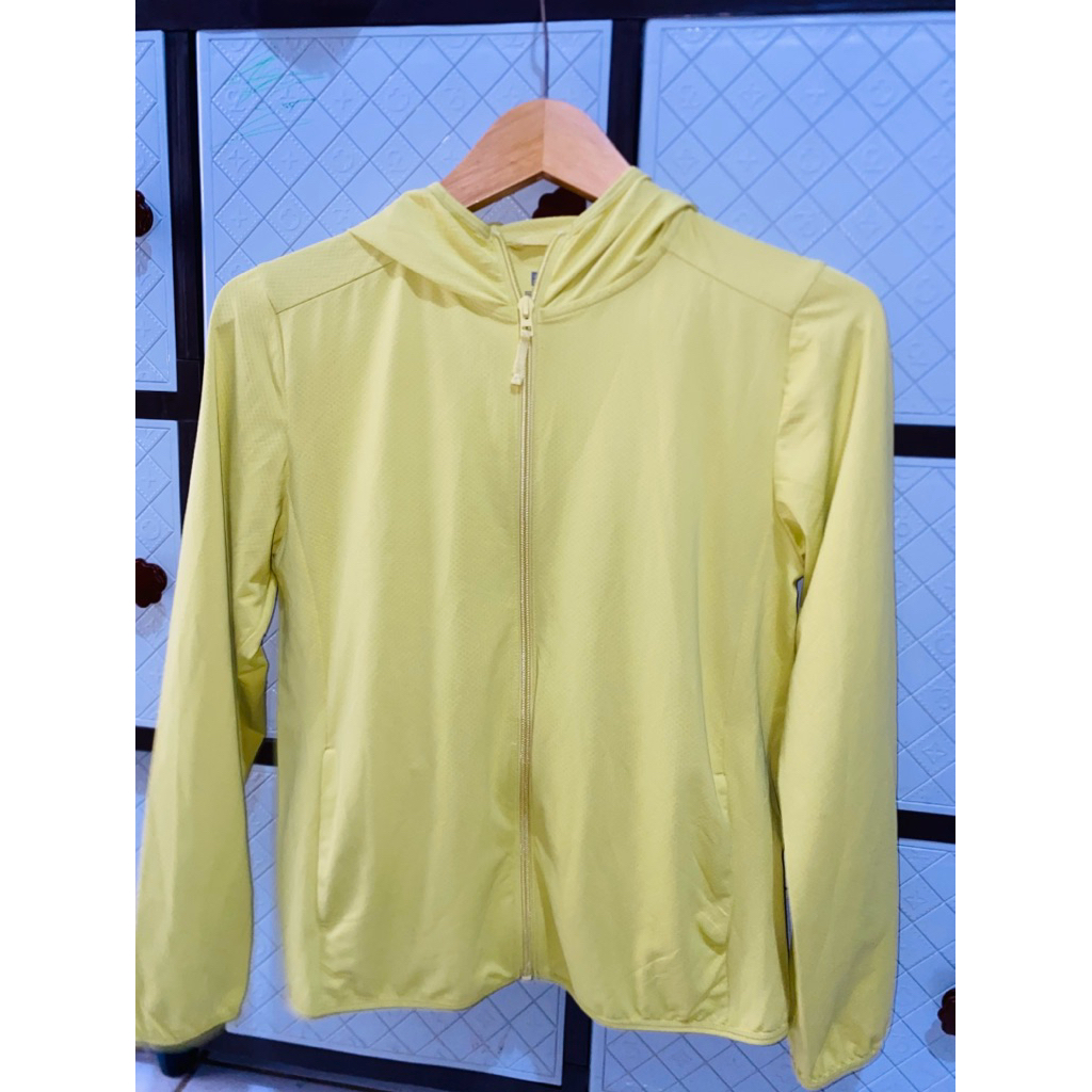 UNIQLO AIRISM anti UV jersey