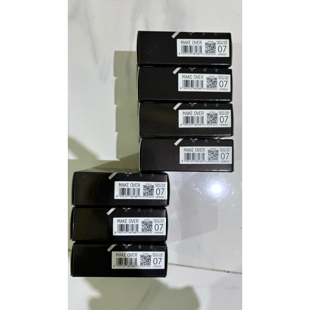 MakeOver Two Way Cake Perfect Cover Rp. 50.000