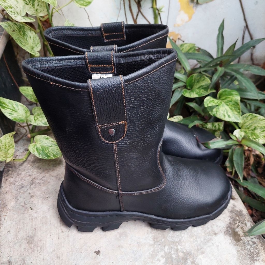 sepatu safety second krusher size 41(26cm)