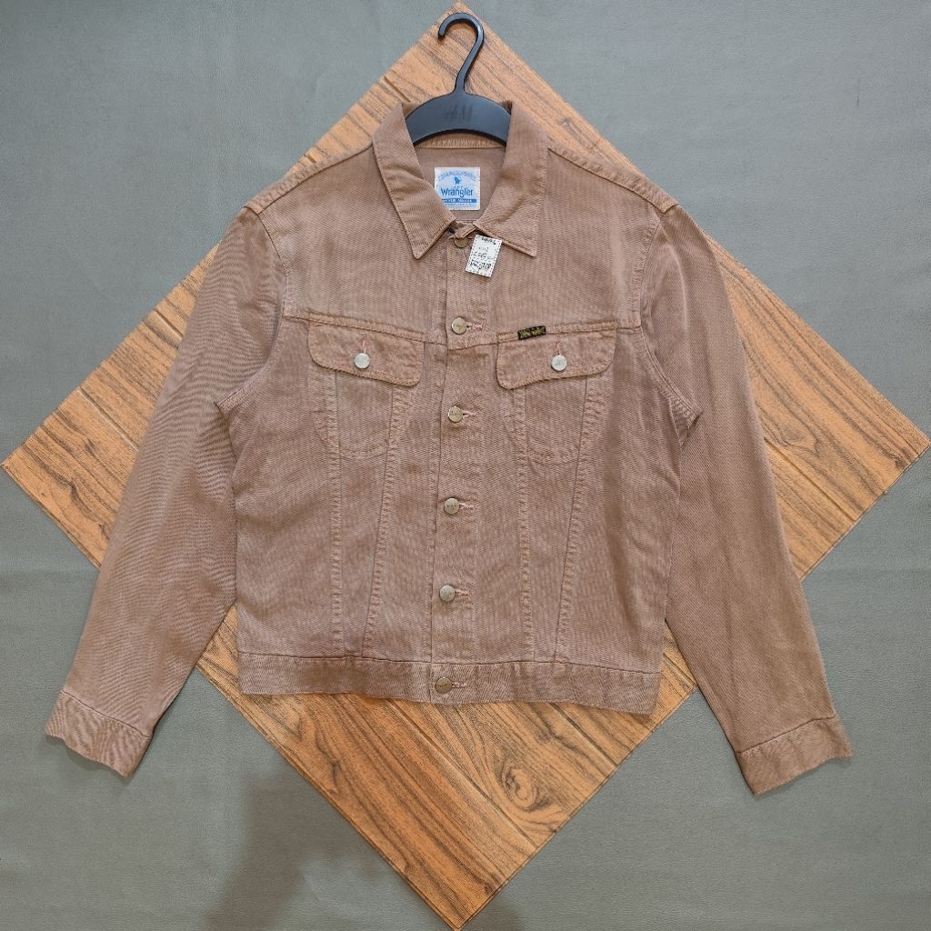trucker jacket wrangler lady