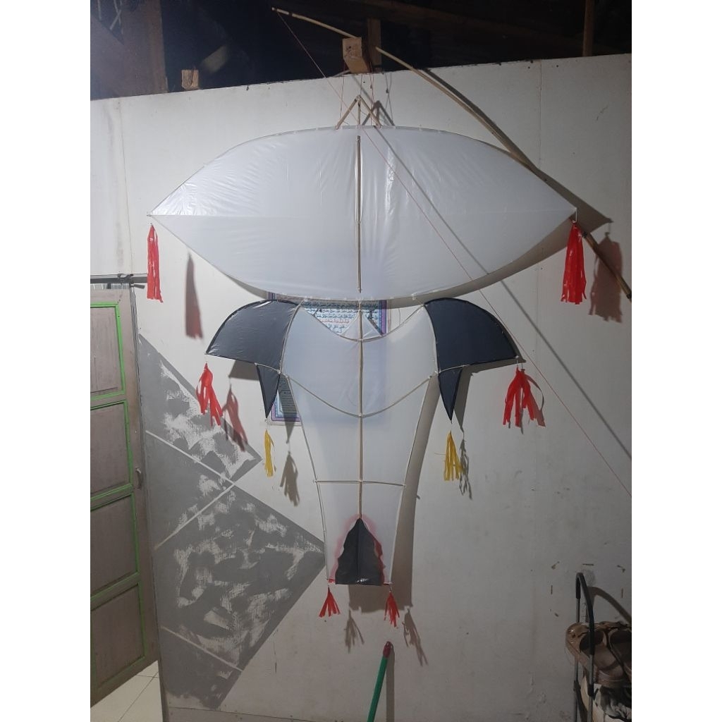 RANGKA layangan kasekaan madura tanpa samak