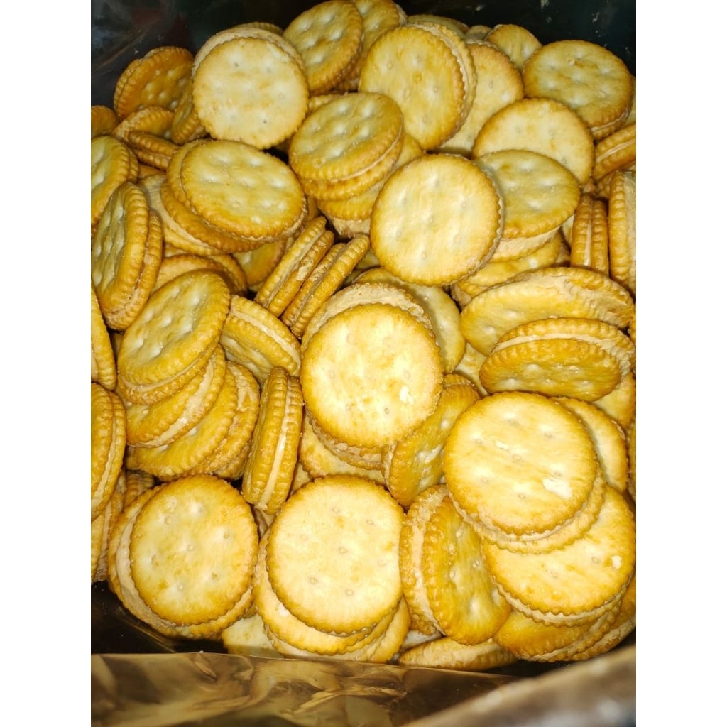 biskuit kacang malaysia