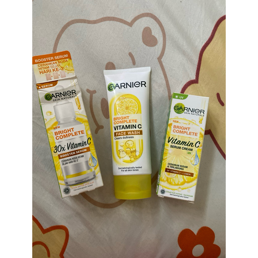 (Dapat 1 set) Garnier vit C (face wash dan 2 serum)