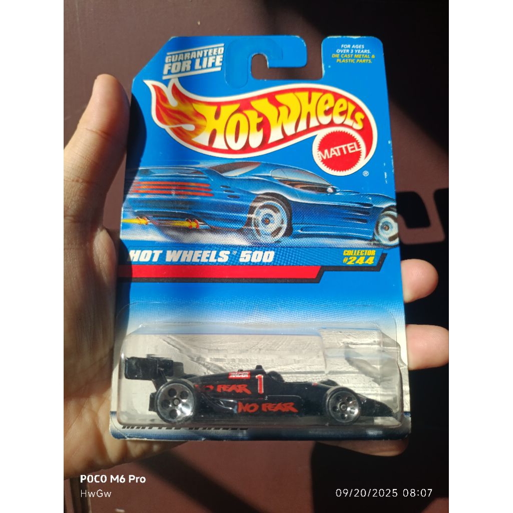 HOT WHEELS - INDY 500 F1 NO FEAR HITAM (Metal Base)