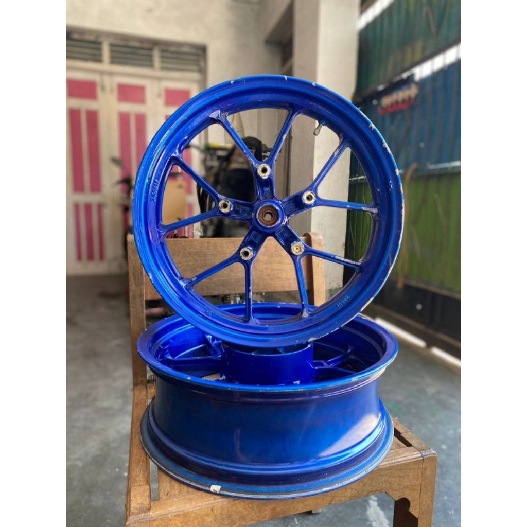 velg v rossi tapak lebar double disk warna biru ukuran 3,5in 5,5in USD pnp ninja 250 shock depan ori