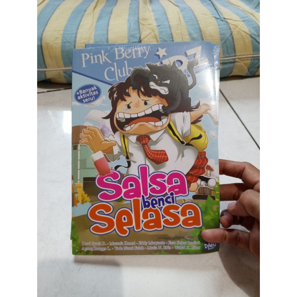 buku pink berry club kidz salsa benci selasa