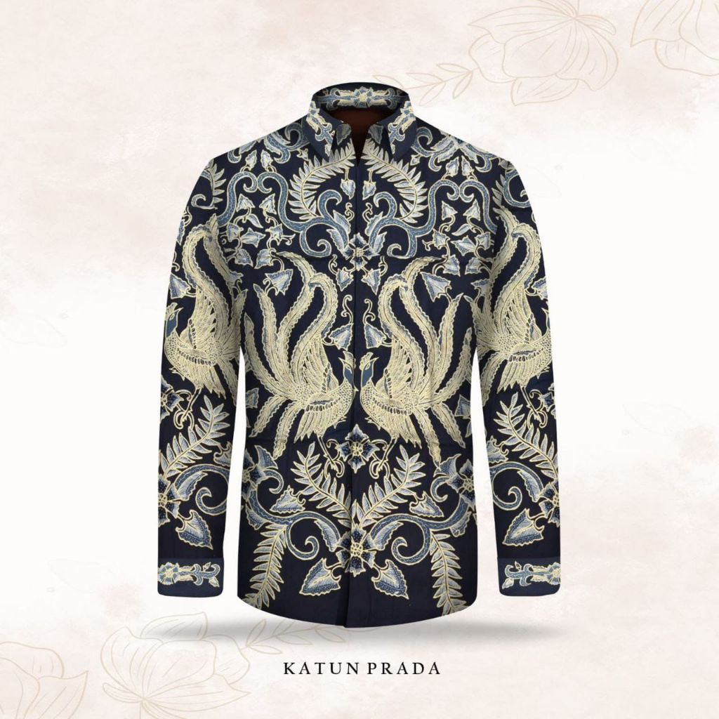 kain batik tulis pria bahan katun batik tulis prada emas. batik tulis hitam