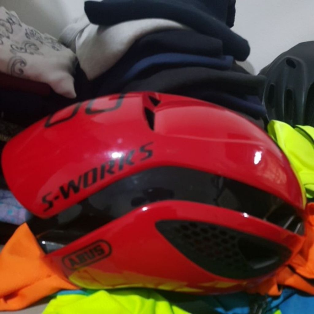 Helm sepeda Original ABUS.