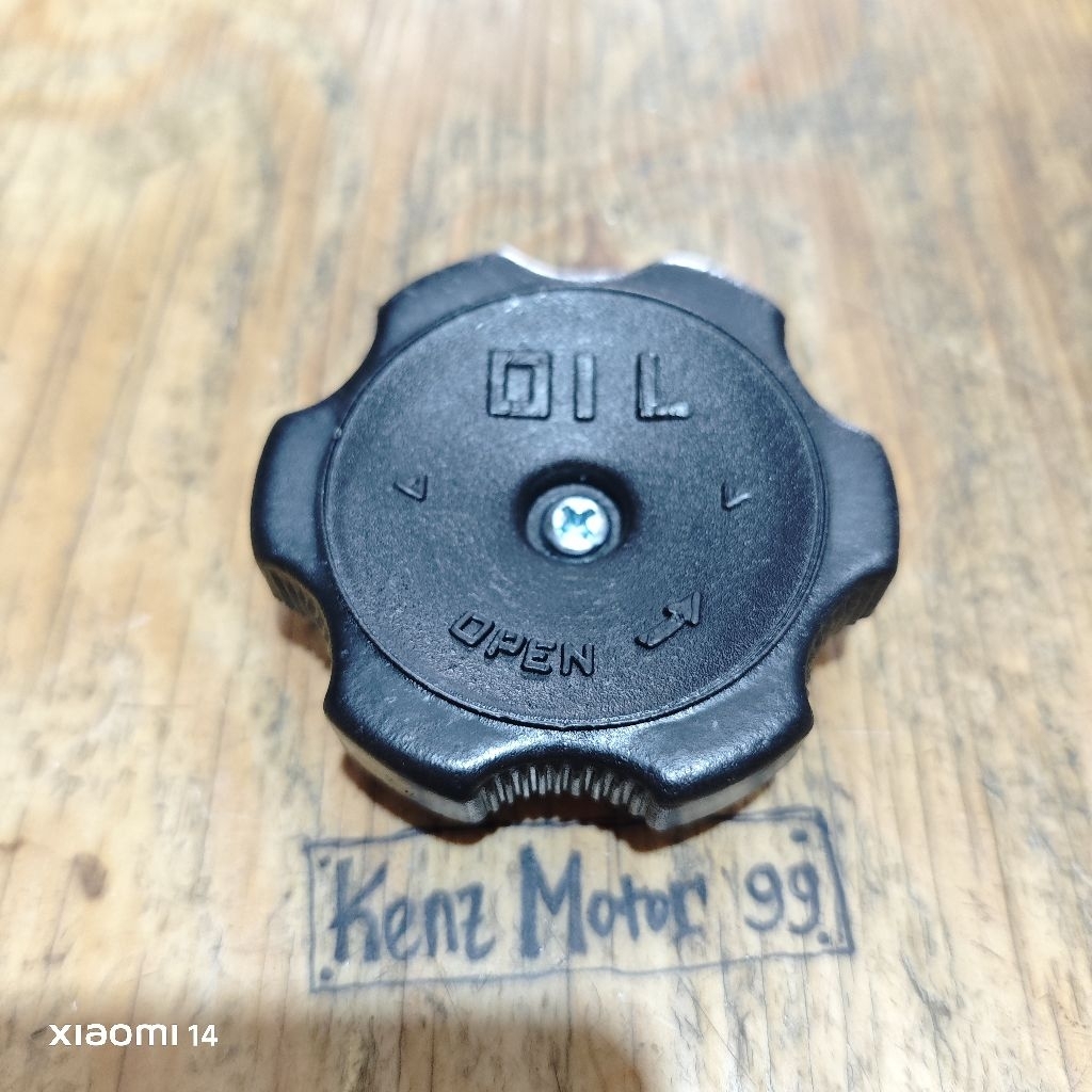 OIL CAP TUTUP OLI MESIN COLT DIESEL CANTER TURBO INTERCOOLER