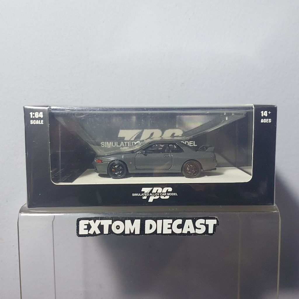 TPC Nissan Skyline R32 Grey Cement