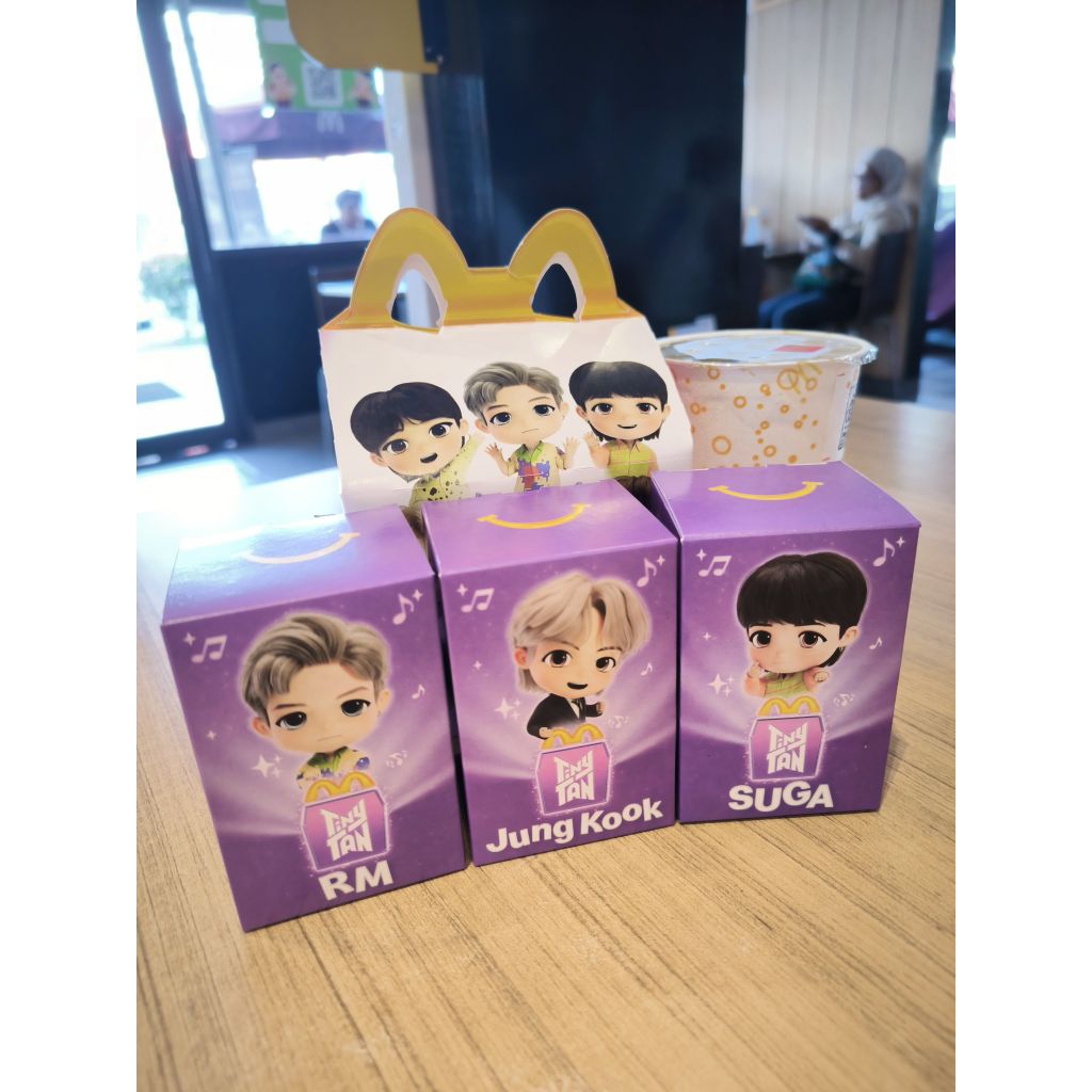 MERCHANDISE BLINDBOX MCD BTS TINY TAN