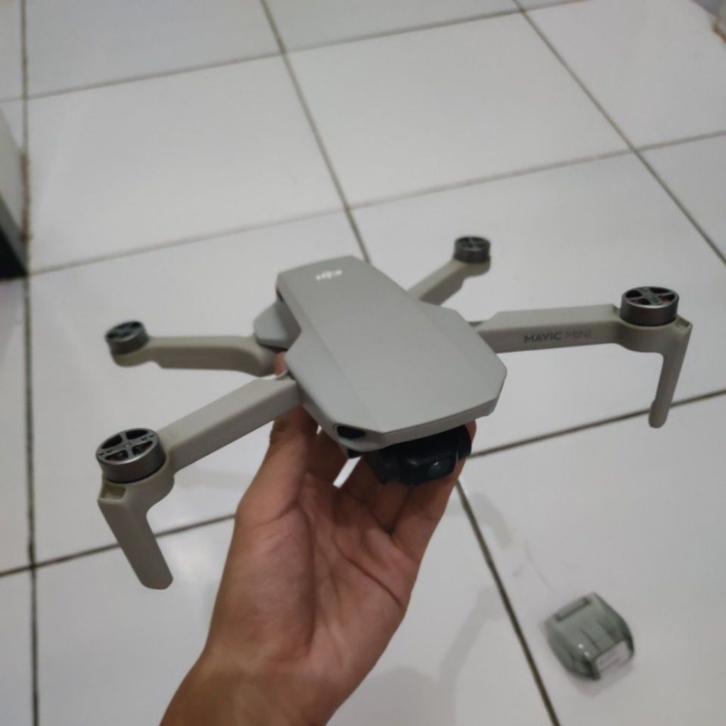Drone DJI Mavic mini - Untuk sparepart, cek deskripsi Drone bekas