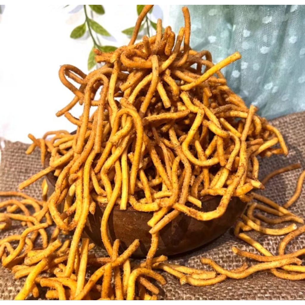 

mie lidi stik sistik extra pedas ngiler cemilan jadul makanan ringan Snack gurih renyah dan lezat