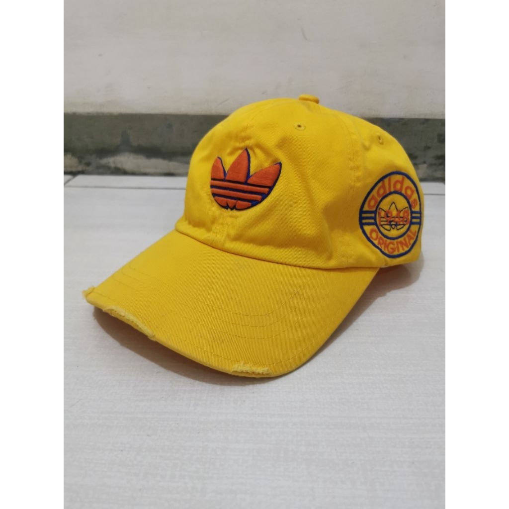 topi vintage adidas by descente