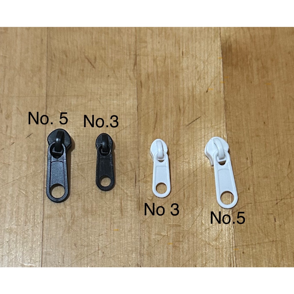 Kepala Resleting Plastik Ukuran No. 3 Atau No 5 Hitam Putih