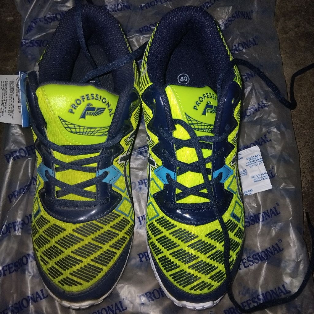 Sepatu Running Professional (NEW)