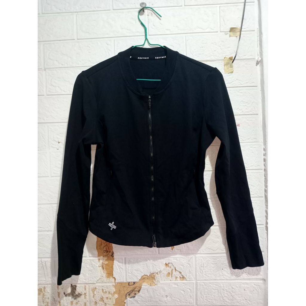 PL JAKET BODY FIT XEXYMIX SIZE L