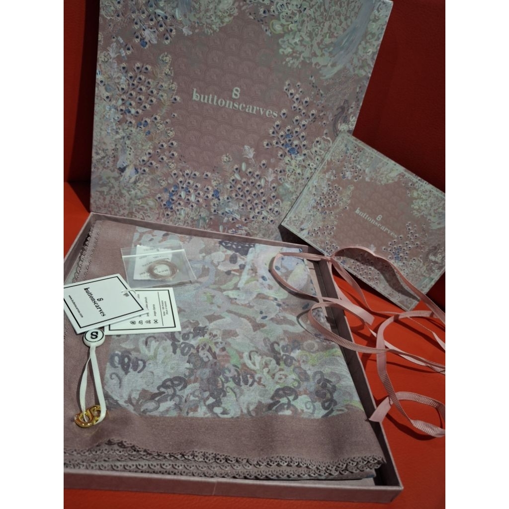 NEW RARE Buttonscarves Ederra Dusty Pink Full set Box