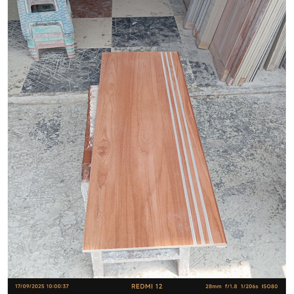 double bevel pijakan tangga granit motif kayu/dobel bevel murah/tangga granit/list plint/injakan tan