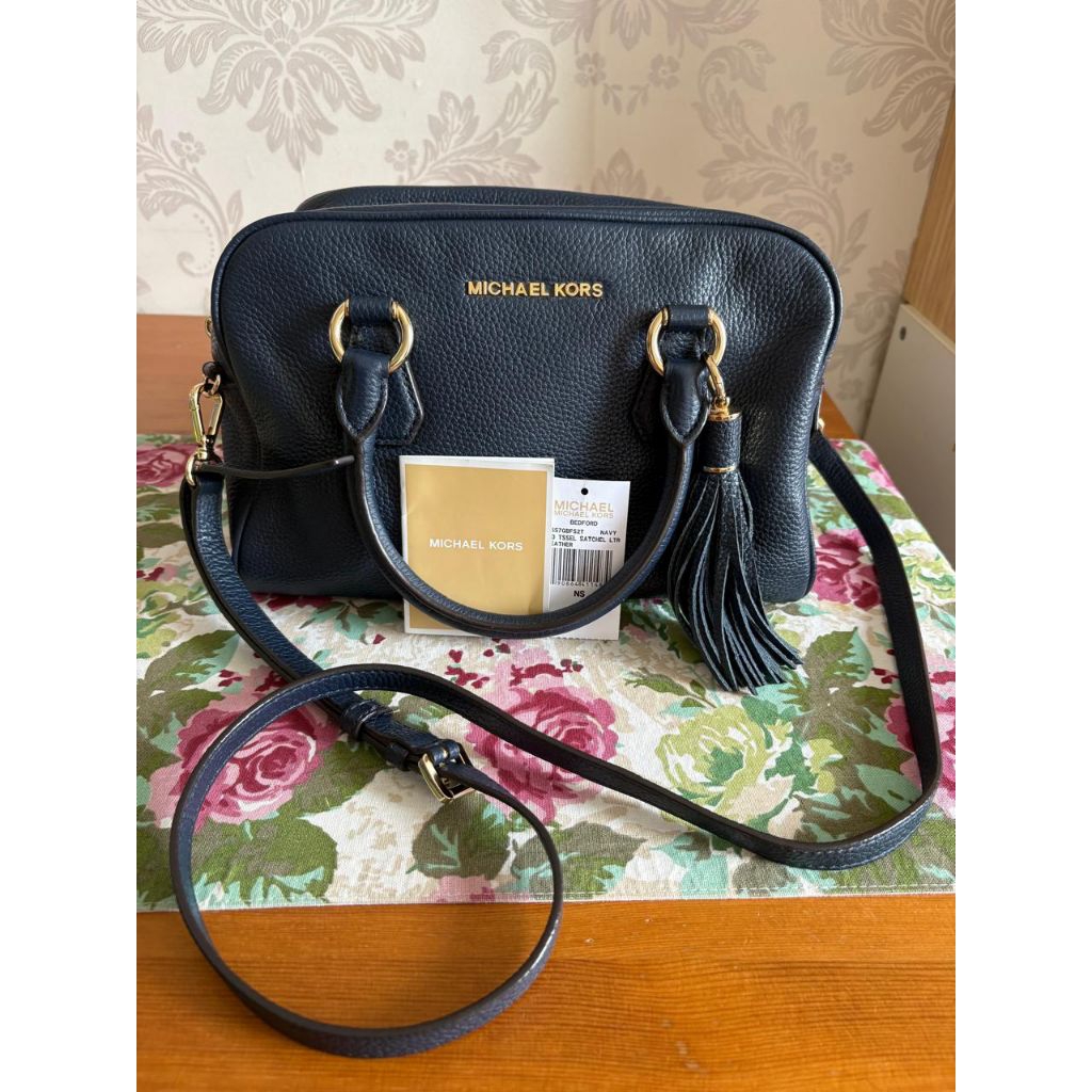 Sling bag Bedford Tassel Sachel Navy, Brand MK, Preloved, Original