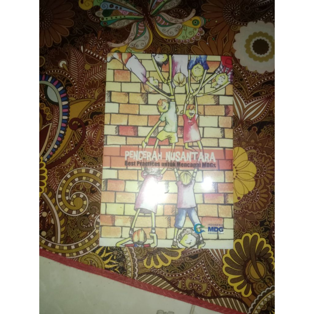BUKU PENCERAH NUSANTARA