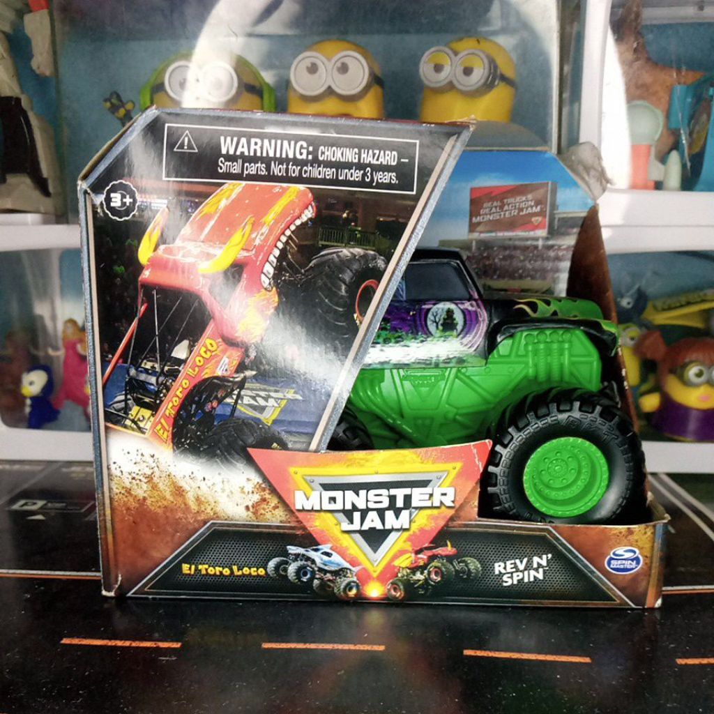 SPIN MASTER GRAVE DIGGER EL TORO LOCO MONSTER JAM