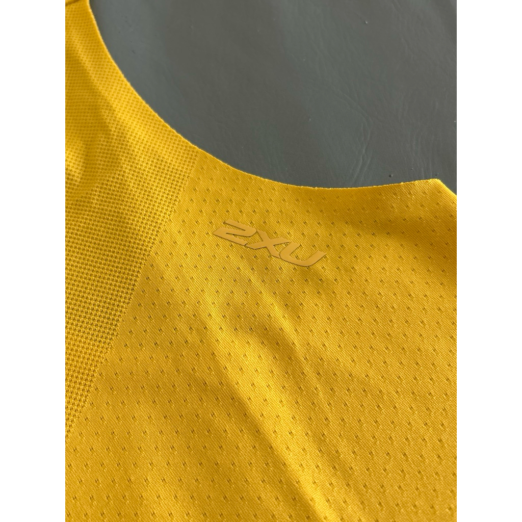 (PRELOVED) 2xu running tank